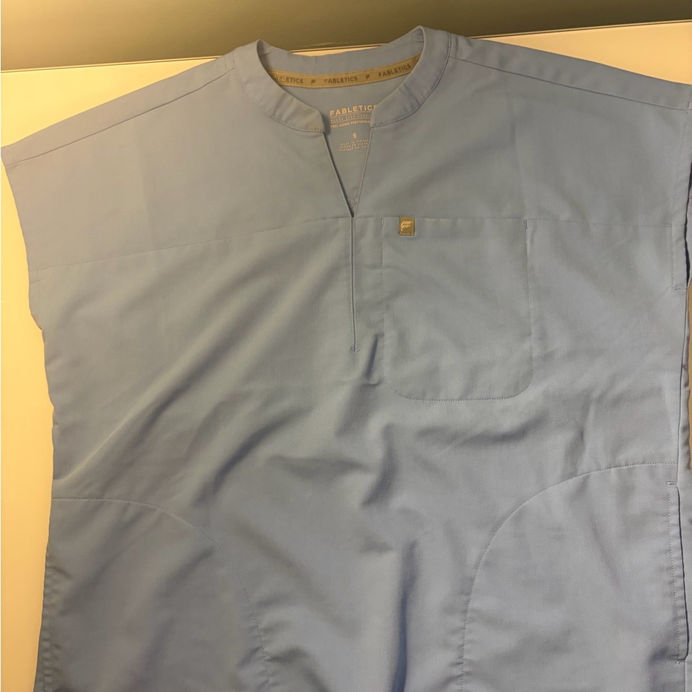 Fabletics womens ceil blue scrub set